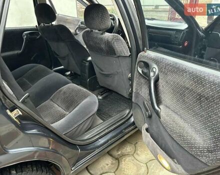 Фіолетовий Опель Вектра, об'ємом двигуна 1.7 л та пробігом 345 тис. км за 2200 $, фото 21 на Automoto.ua