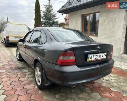 Фіолетовий Опель Вектра, об'ємом двигуна 1.7 л та пробігом 345 тис. км за 2200 $, фото 42 на Automoto.ua