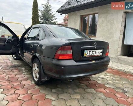 Фіолетовий Опель Вектра, об'ємом двигуна 1.7 л та пробігом 345 тис. км за 2200 $, фото 30 на Automoto.ua