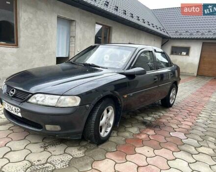 Фіолетовий Опель Вектра, об'ємом двигуна 1.7 л та пробігом 345 тис. км за 2200 $, фото 2 на Automoto.ua