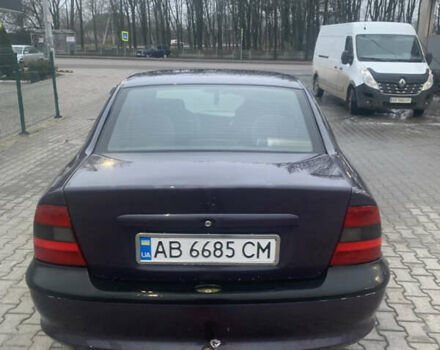 Фиолетовый Опель Вектра, объемом двигателя 1.79 л и пробегом 300 тыс. км за 1350 $, фото 9 на Automoto.ua