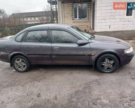 Фиолетовый Опель Вектра, объемом двигателя 1.79 л и пробегом 888 тыс. км за 1500 $, фото 3 на Automoto.ua