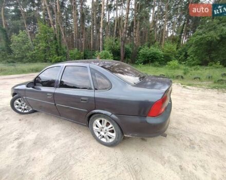 Фіолетовий Опель Вектра, об'ємом двигуна 1.6 л та пробігом 380 тис. км за 2800 $, фото 3 на Automoto.ua