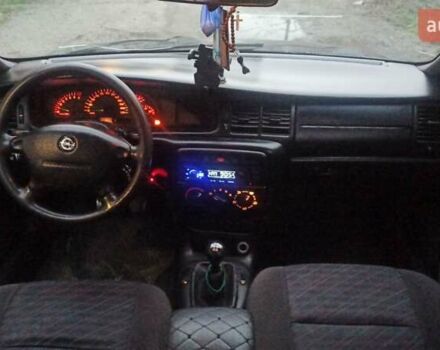 Фиолетовый Опель Вектра, объемом двигателя 1.6 л и пробегом 361 тыс. км за 2150 $, фото 30 на Automoto.ua