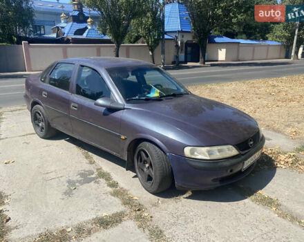Фиолетовый Опель Вектра, объемом двигателя 1.6 л и пробегом 300 тыс. км за 2100 $, фото 2 на Automoto.ua