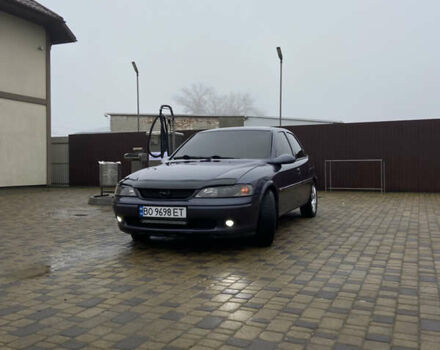 Фіолетовий Опель Вектра, об'ємом двигуна 1.8 л та пробігом 370 тис. км за 2900 $, фото 2 на Automoto.ua