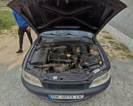 Фіолетовий Опель Вектра, об'ємом двигуна 1.6 л та пробігом 380 тис. км за 2800 $, фото 10 на Automoto.ua