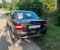 Фіолетовий Опель Вектра, об'ємом двигуна 1.8 л та пробігом 237 тис. км за 2200 $, фото 2 на Automoto.ua