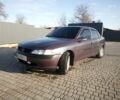 Фіолетовий Опель Вектра, об'ємом двигуна 1.6 л та пробігом 200 тис. км за 1900 $, фото 1 на Automoto.ua