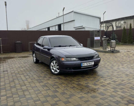 Фіолетовий Опель Вектра, об'ємом двигуна 1.8 л та пробігом 370 тис. км за 2900 $, фото 3 на Automoto.ua