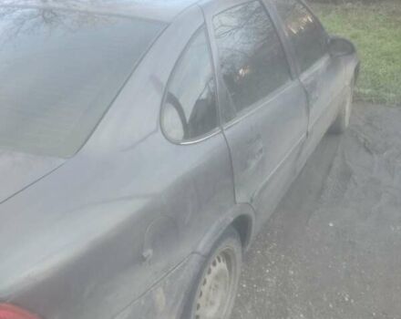 Фиолетовый Опель Вектра, объемом двигателя 1.6 л и пробегом 190 тыс. км за 2350 $, фото 4 на Automoto.ua