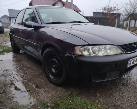 Фиолетовый Опель Вектра, объемом двигателя 1 л и пробегом 320 тыс. км за 750 $, фото 1 на Automoto.ua