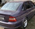 Фиолетовый Опель Вектра, объемом двигателя 1.8 л и пробегом 250 тыс. км за 1800 $, фото 1 на Automoto.ua
