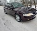 Фіолетовий Опель Вектра, об'ємом двигуна 1.6 л та пробігом 150 тис. км за 3800 $, фото 2 на Automoto.ua