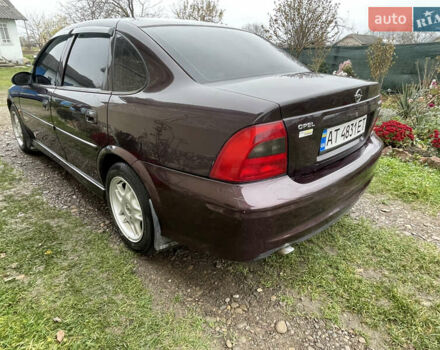 Фиолетовый Опель Вектра, объемом двигателя 1.6 л и пробегом 65 тыс. км за 2800 $, фото 9 на Automoto.ua