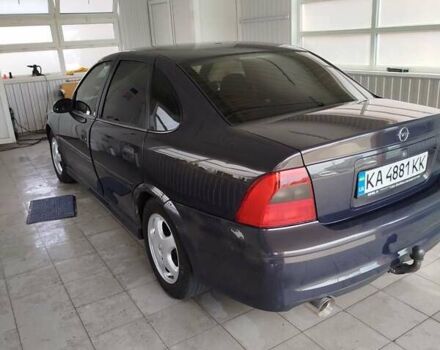 Фиолетовый Опель Вектра, объемом двигателя 2 л и пробегом 226 тыс. км за 2850 $, фото 6 на Automoto.ua