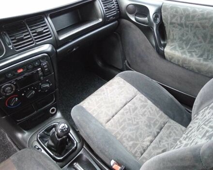 Фиолетовый Опель Вектра, объемом двигателя 2 л и пробегом 453 тыс. км за 2900 $, фото 16 на Automoto.ua