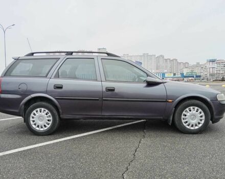 Фиолетовый Опель Вектра, объемом двигателя 2 л и пробегом 453 тыс. км за 2900 $, фото 3 на Automoto.ua