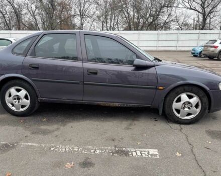 Фиолетовый Опель Вектра, объемом двигателя 1.6 л и пробегом 460 тыс. км за 2500 $, фото 2 на Automoto.ua