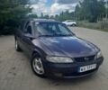 Фиолетовый Опель Вектра, объемом двигателя 1.8 л и пробегом 180 тыс. км за 1130 $, фото 1 на Automoto.ua