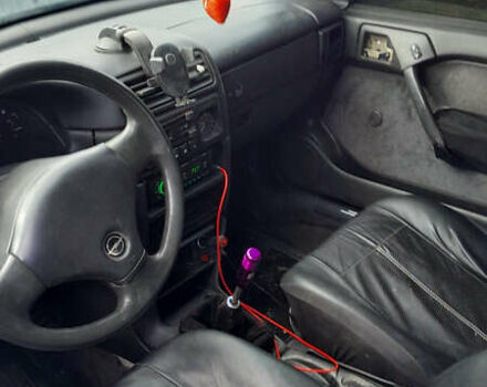 Фіолетовий Опель Вектра, об'ємом двигуна 2 л та пробігом 293 тис. км за 1450 $, фото 6 на Automoto.ua