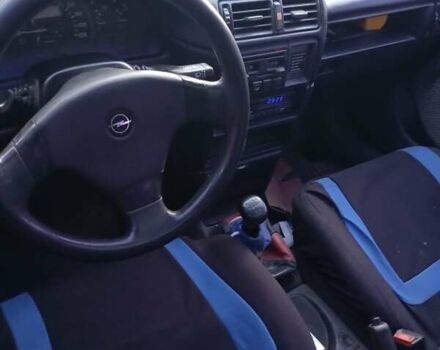 Фіолетовий Опель Вектра, об'ємом двигуна 2 л та пробігом 343 тис. км за 1400 $, фото 2 на Automoto.ua