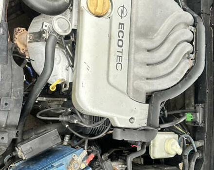 Фиолетовый Опель Вектра, объемом двигателя 1.6 л и пробегом 382 тыс. км за 1100 $, фото 10 на Automoto.ua