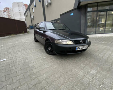 Фіолетовий Опель Вектра, об'ємом двигуна 1.6 л та пробігом 300 тис. км за 1400 $, фото 1 на Automoto.ua