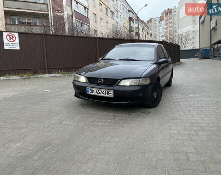 Фіолетовий Опель Вектра, об'ємом двигуна 1.6 л та пробігом 300 тис. км за 1400 $, фото 3 на Automoto.ua