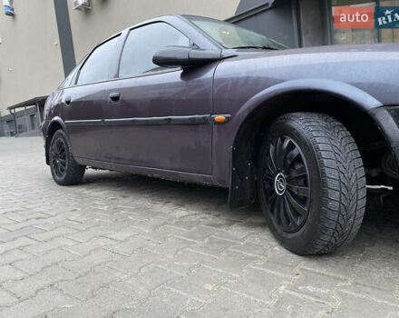 Фіолетовий Опель Вектра, об'ємом двигуна 1.6 л та пробігом 300 тис. км за 1400 $, фото 14 на Automoto.ua