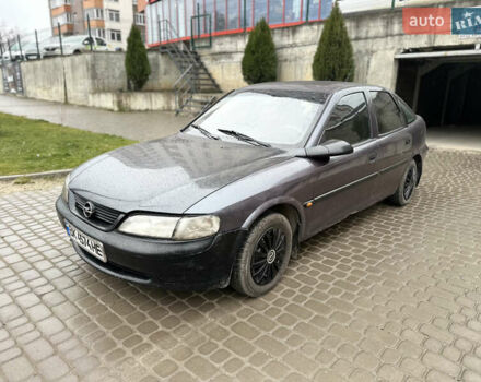 Фиолетовый Опель Вектра, объемом двигателя 1.6 л и пробегом 382 тыс. км за 1100 $, фото 2 на Automoto.ua