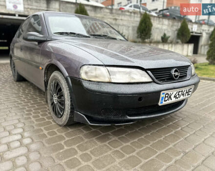 Фиолетовый Опель Вектра, объемом двигателя 1.6 л и пробегом 382 тыс. км за 1100 $, фото 5 на Automoto.ua