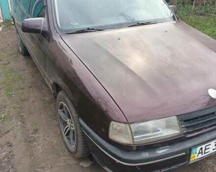 Фиолетовый Опель Вектра, объемом двигателя 1.8 л и пробегом 337 тыс. км за 1800 $, фото 1 на Automoto.ua
