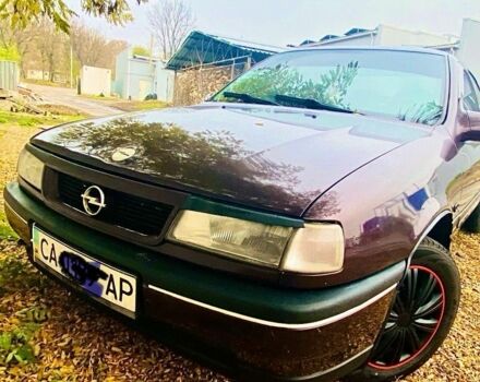 Фиолетовый Опель Вектра, объемом двигателя 1.8 л и пробегом 400 тыс. км за 1800 $, фото 1 на Automoto.ua