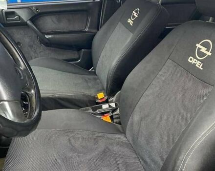 Фіолетовий Опель Вектра, об'ємом двигуна 1.8 л та пробігом 400 тис. км за 1650 $, фото 1 на Automoto.ua