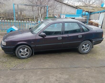 Фіолетовий Опель Вектра, об'ємом двигуна 2 л та пробігом 270 тис. км за 1300 $, фото 1 на Automoto.ua