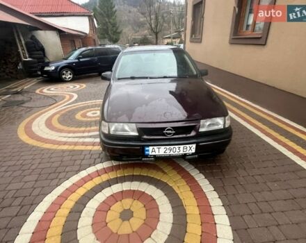 Фиолетовый Опель Вектра, объемом двигателя 1.78 л и пробегом 240 тыс. км за 899 $, фото 1 на Automoto.ua