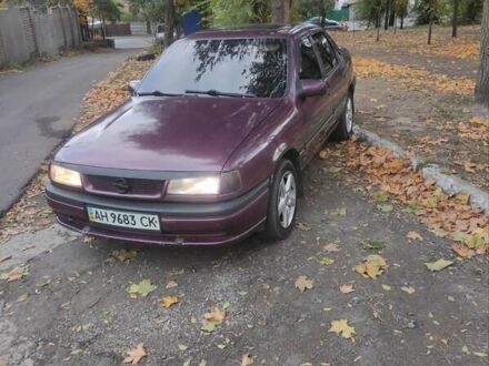 Фіолетовий Опель Вектра, об'ємом двигуна 2.5 л та пробігом 300 тис. км за 1350 $, фото 1 на Automoto.ua