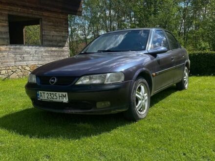 Опель Вектра 1996 в Коломые на Automoto.ua Фиолетовый Опель Вектра, объемом двигателя 2 л и пробегом 250 тыс. км за 1800 $, фото 1 на Automoto.ua