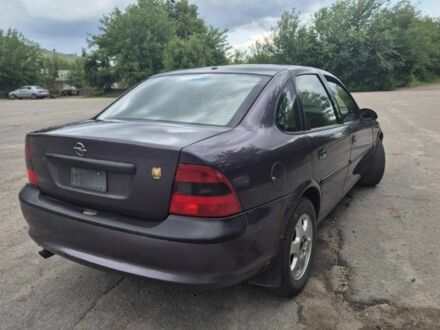 Фіолетовий Опель Вектра, об'ємом двигуна 2 л та пробігом 400 тис. км за 2596 $, фото 1 на Automoto.ua