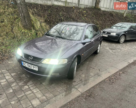 Фиолетовый Опель Вектра, объемом двигателя 1.8 л и пробегом 307 тыс. км за 1900 $, фото 1 на Automoto.ua