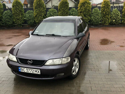 Фиолетовый Опель Вектра, объемом двигателя 1.6 л и пробегом 390 тыс. км за 1900 $, фото 1 на Automoto.ua