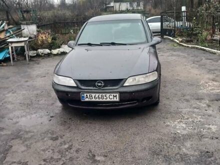 Фиолетовый Опель Вектра, объемом двигателя 1.79 л и пробегом 888 тыс. км за 1500 $, фото 1 на Automoto.ua