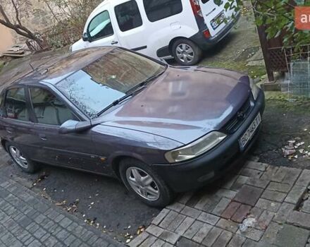 Фиолетовый Опель Вектра, объемом двигателя 2 л и пробегом 354 тыс. км за 1500 $, фото 1 на Automoto.ua