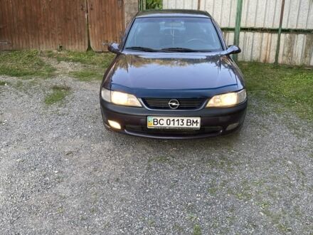 Фиолетовый Опель Вектра, объемом двигателя 1.6 л и пробегом 161 тыс. км за 2300 $, фото 1 на Automoto.ua