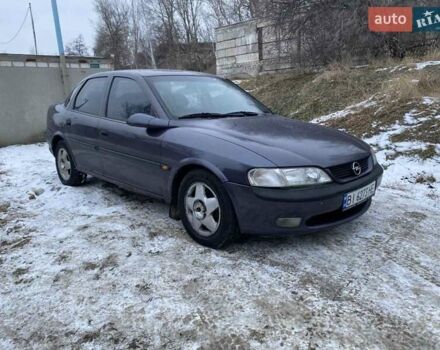 Фиолетовый Опель Вектра, объемом двигателя 1.6 л и пробегом 410 тыс. км за 1750 $, фото 1 на Automoto.ua