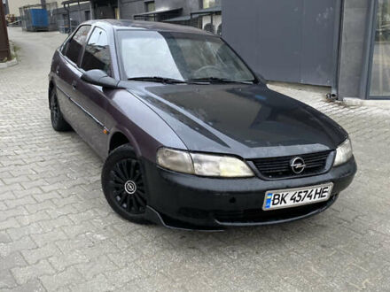 Фіолетовий Опель Вектра, об'ємом двигуна 1.6 л та пробігом 300 тис. км за 1400 $, фото 1 на Automoto.ua