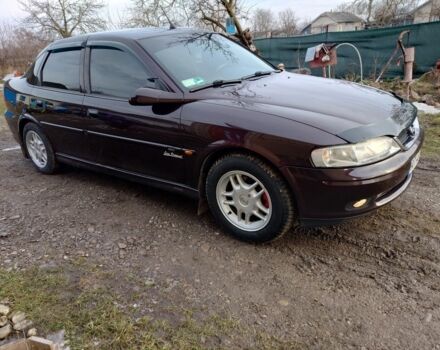 Фиолетовый Опель Вектра, объемом двигателя 1.6 л и пробегом 150 тыс. км за 3800 $, фото 1 на Automoto.ua