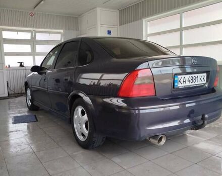 Фиолетовый Опель Вектра, объемом двигателя 2 л и пробегом 226 тыс. км за 2850 $, фото 1 на Automoto.ua