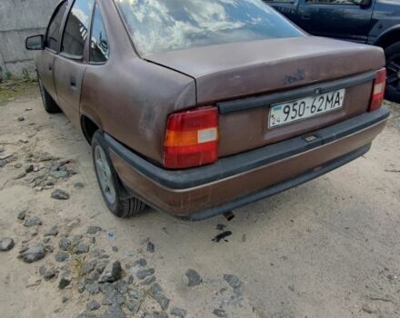 Коричневый Опель Вектра, объемом двигателя 2 л и пробегом 300 тыс. км за 800 $, фото 2 на Automoto.ua